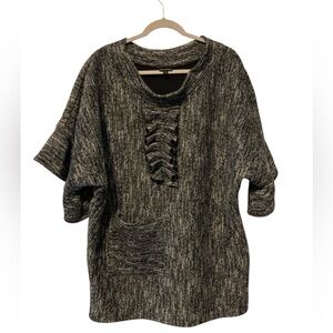 Coco + Carmen L/XL wide sleeves